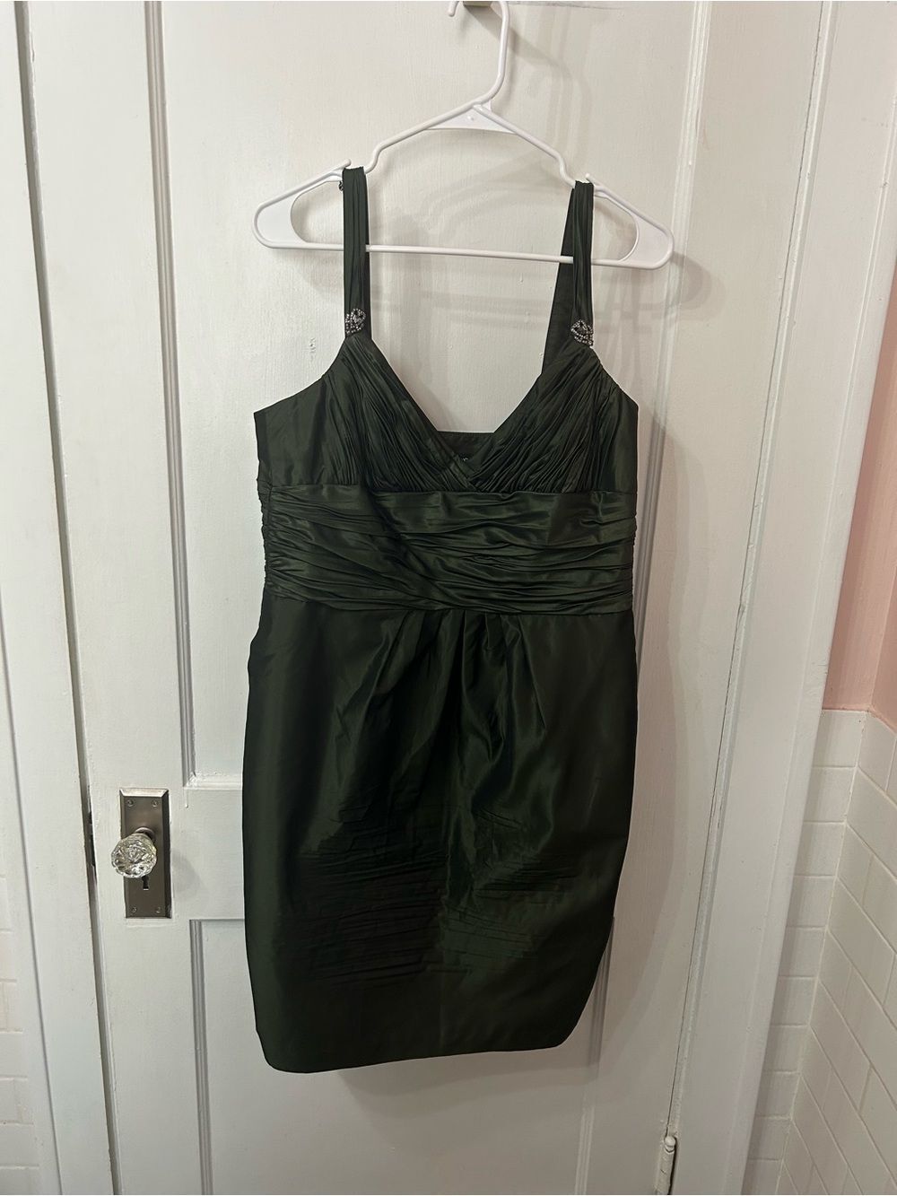 Jones New York Dark Green Satin Ruched V-Neck Mini Dress